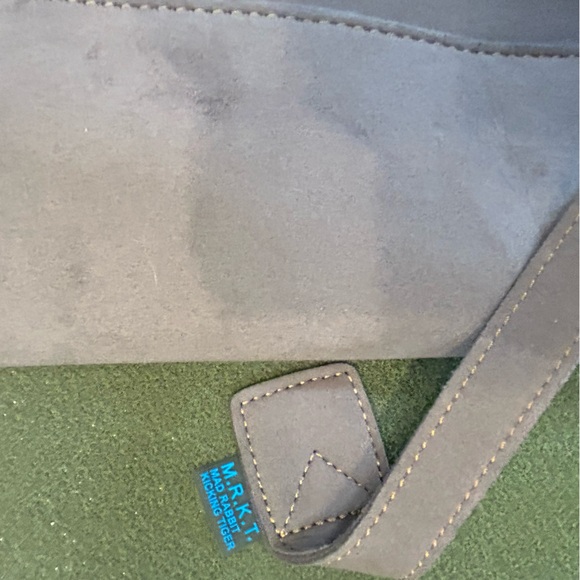 MRKT Mad Rabbit Kicking Tiger Frank Studio Brief Briefcase - Picture 5 of 5